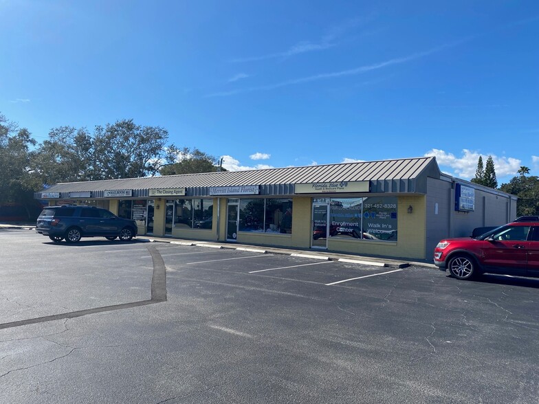 131-141 S Courtenay Pky, Merritt Island, FL for lease - Building Photo - Image 3 of 3