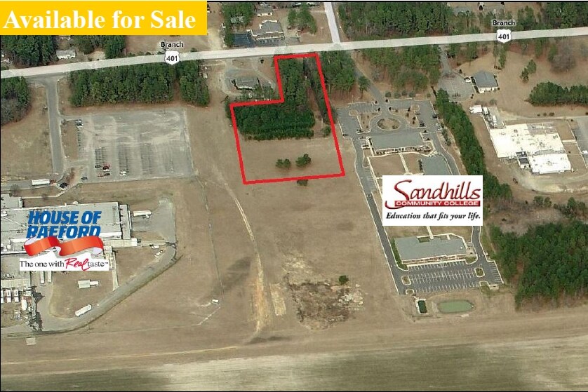 E Central Ave, Raeford, NC 28376