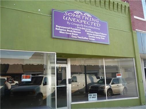 569 W Main St, Osawatomie, KS for sale - Primary Photo - Image 1 of 1