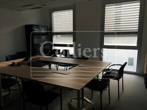 42 Rue De Ruffi, Marseille for lease Interior Photo- Image 2 of 4