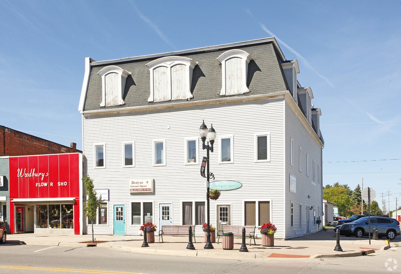 323325 N Clinton Ave, Saint Johns, MI 48879