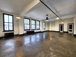 275 4th St E, Saint Paul, MN for lease Interior Photo- Image 2 of 5