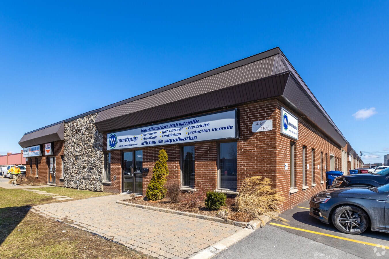 30653141 Boul Industriel, Laval, QC H7L 4P8