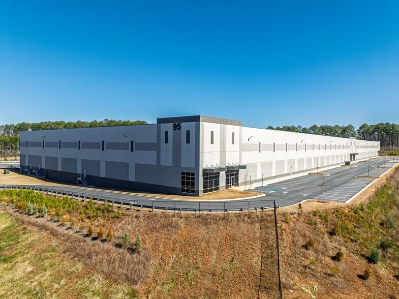 95 Raymond Hill Rd, Newnan, GA for lease - Building Photo - Image 2 of 4