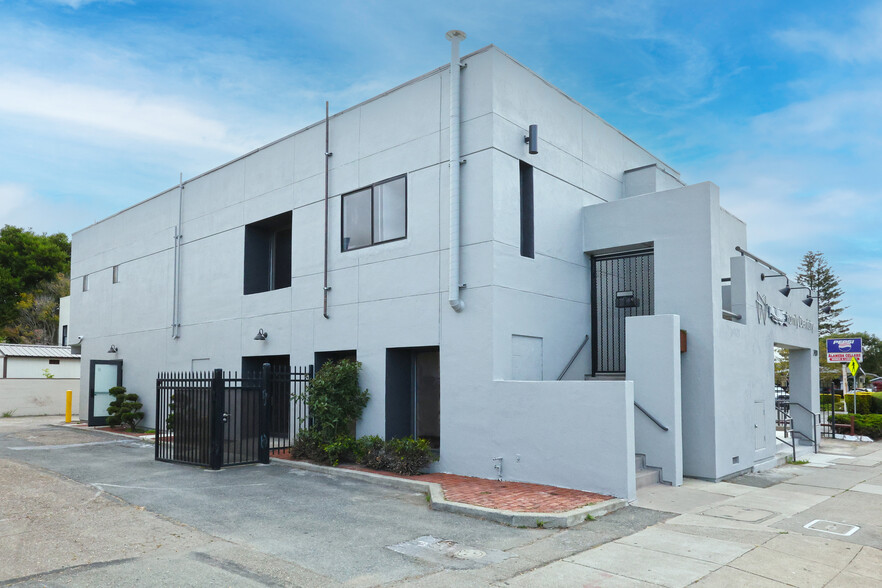 2421 Encinal Ave, Alameda, CA for lease - Building Photo - Image 2 of 11