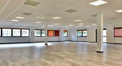 Office in Saint-Priest for lease Interior Photo- Image 2 of 3