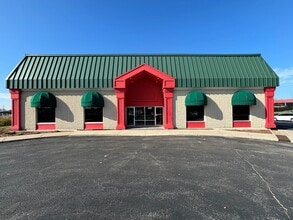 200 Collins Rd NE, Cedar Rapids, IA for lease Building Photo- Image 1 of 22