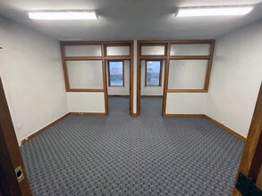 47-63 W Huron St, Pontiac, MI for lease Interior Photo- Image 2 of 4