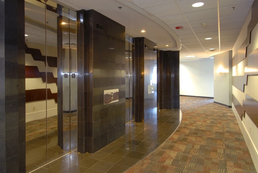 7501 NW Tiffany Springs Pky, Kansas City, MO for lease - Interior Photo - Image 2 of 4