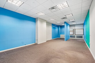 34-36 W 44th St, New York, NY for lease Interior Photo- Image 1 of 6