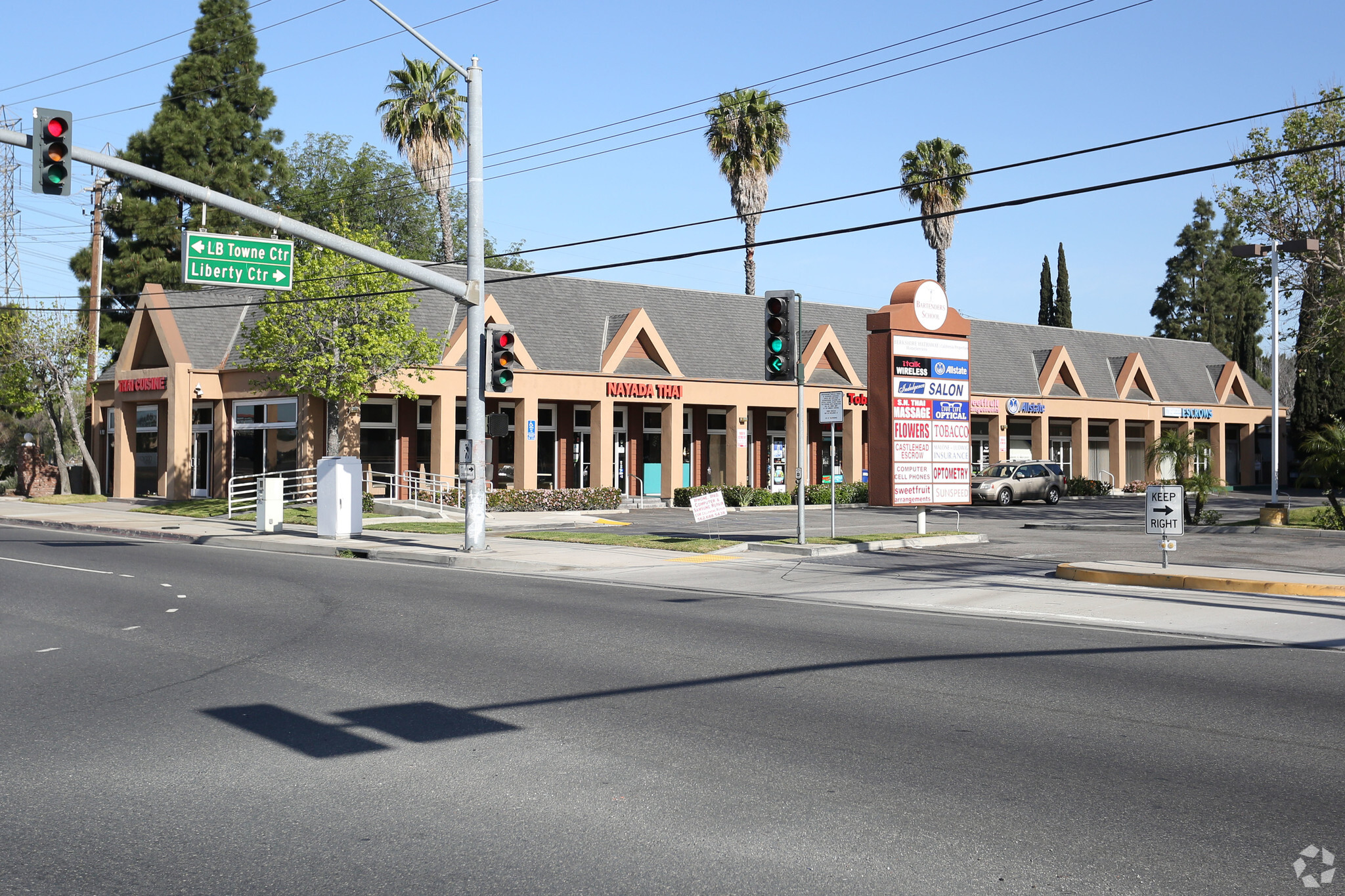 11401-11421 Carson St, Lakewood, CA for lease Primary Photo- Image 1 of 11