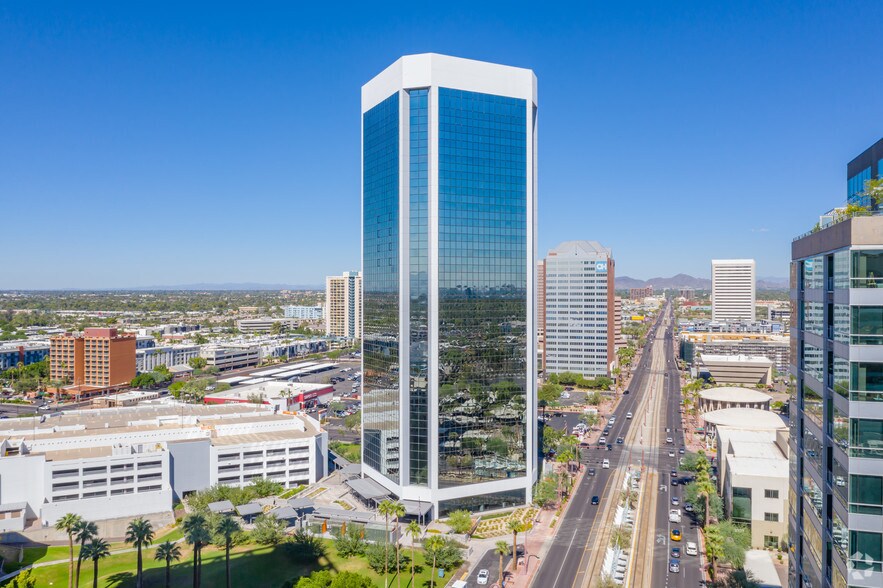 3300 N Central Ave, Phoenix, AZ for lease - Building Photo - Image 2 of 15