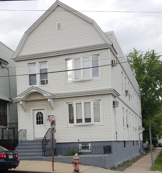 442 Bramhall Ave, Jersey City, NJ 07304