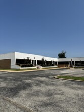 1718 S Henderson Blvd, Kilgore, TX for lease Building Photo- Image 1 of 14