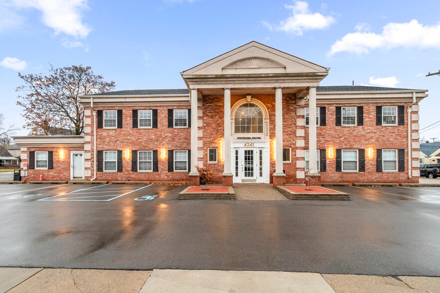 4241 Maple St, Dearborn, MI for sale - Building Photo - Image 1 of 37