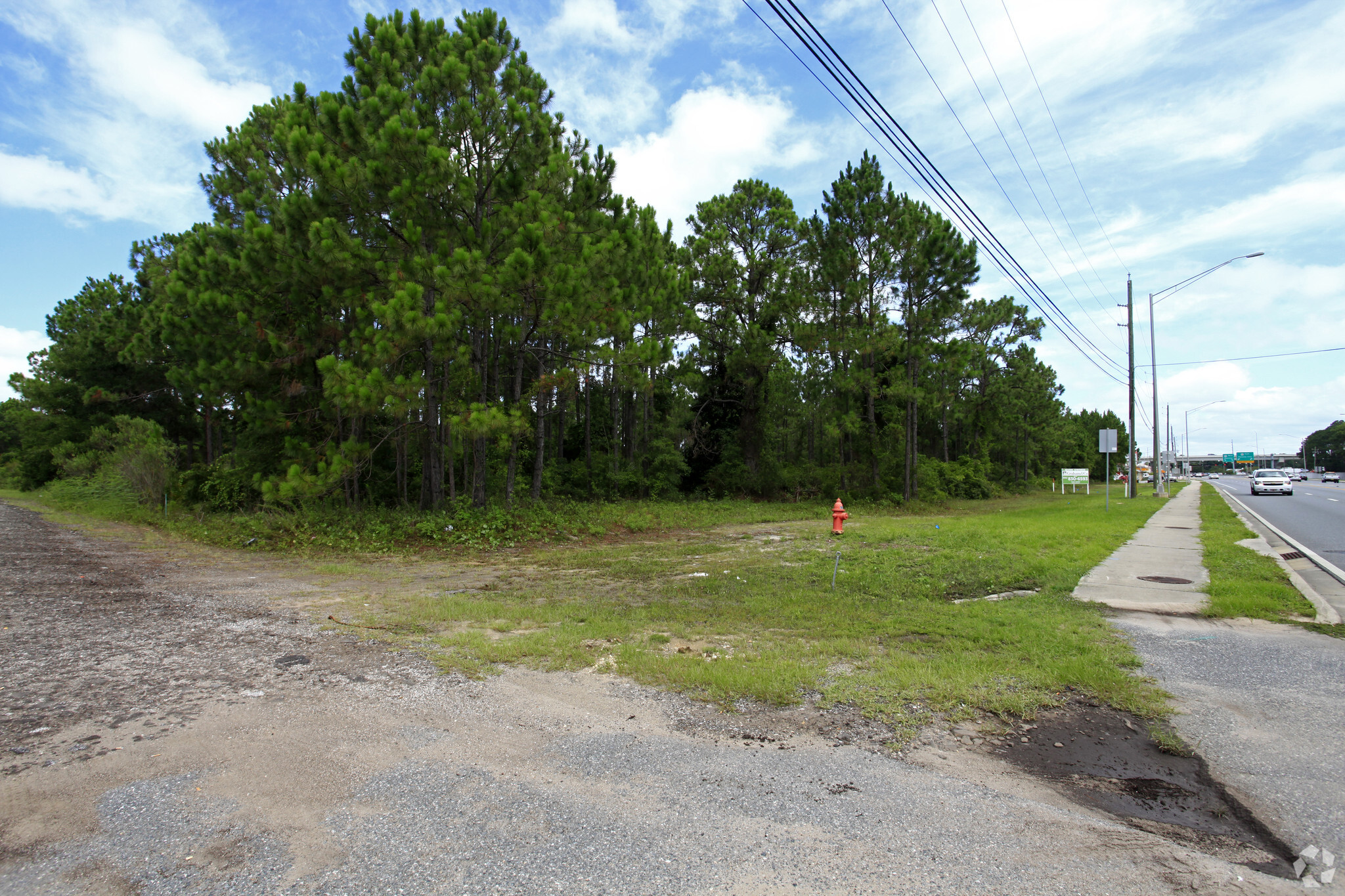 106 Thomas Dr, Panama City, FL for sale Primary Photo- Image 1 of 1