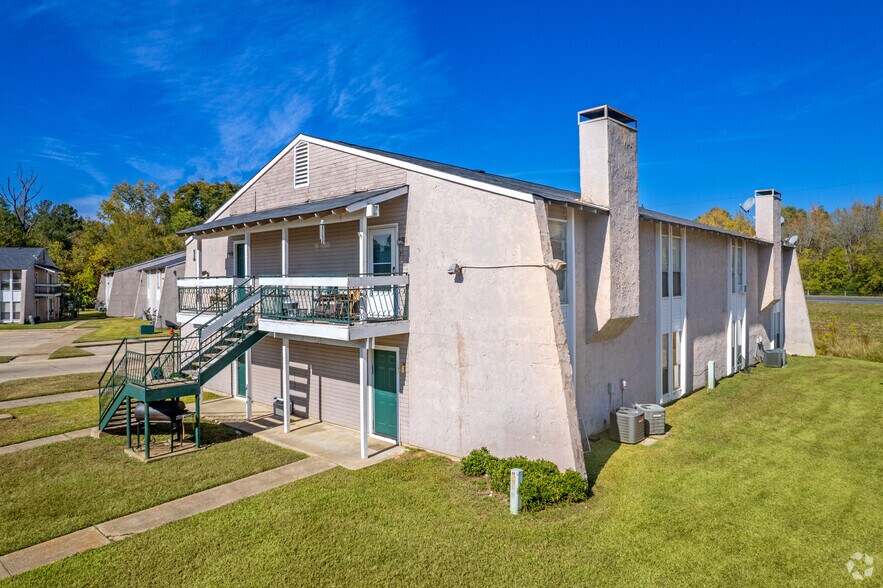 9226 Greenwood Rd, Greenwood, LA 71033