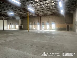6908 Engle Rd, Middleburg Heights, OH for lease Interior Photo- Image 2 of 5