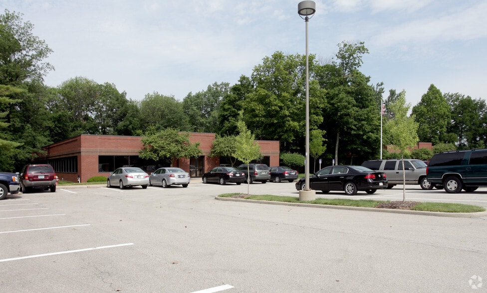 12220 N Meridian St, Carmel, IN for lease - Building Photo - Image 2 of 6