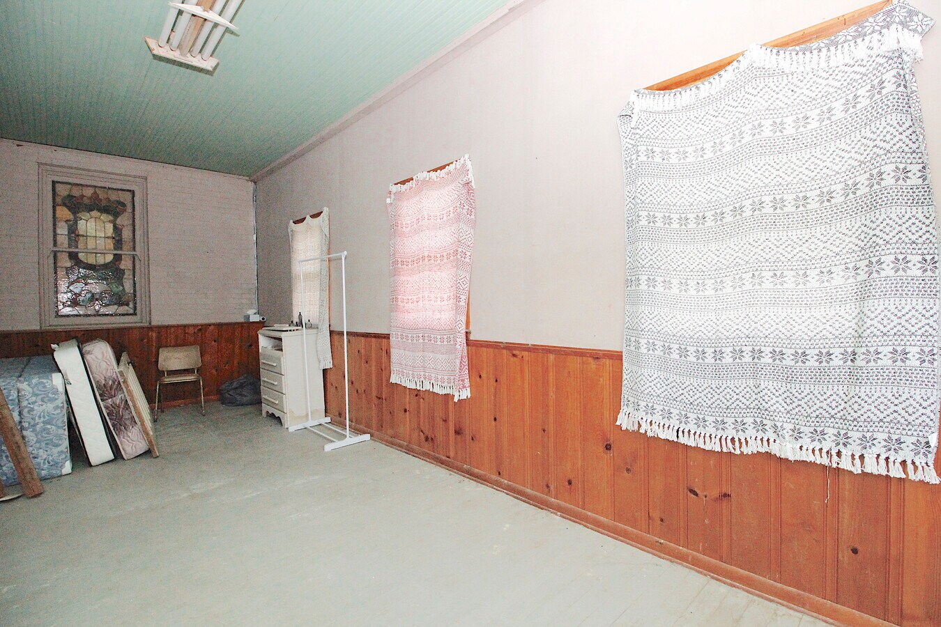 810 S Washington Ave, La Harpe, KS 66751