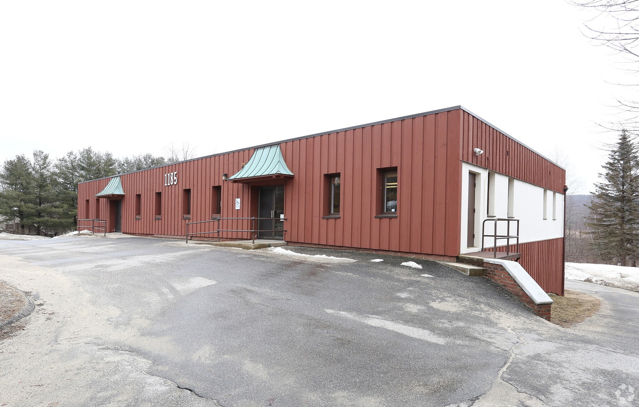 1185 New Litchfield St, Torrington, CT for sale Primary Photo- Image 1 of 1