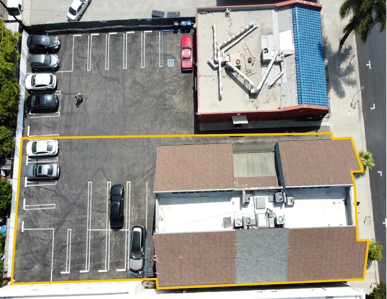 14431 Hamlin St, Van Nuys, CA for lease - Building Photo - Image 2 of 9