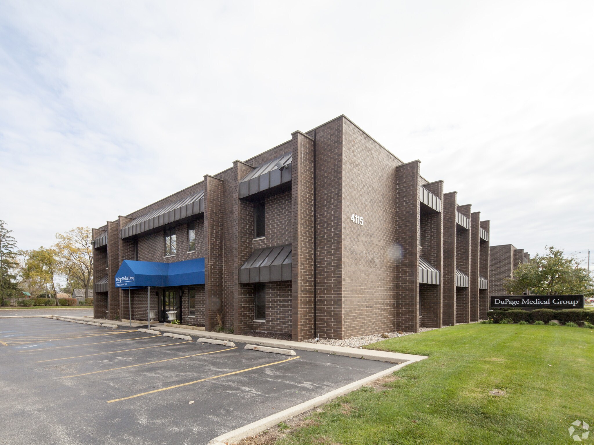4115 Fairview Ave, Downers Grove, IL for sale Primary Photo- Image 1 of 1