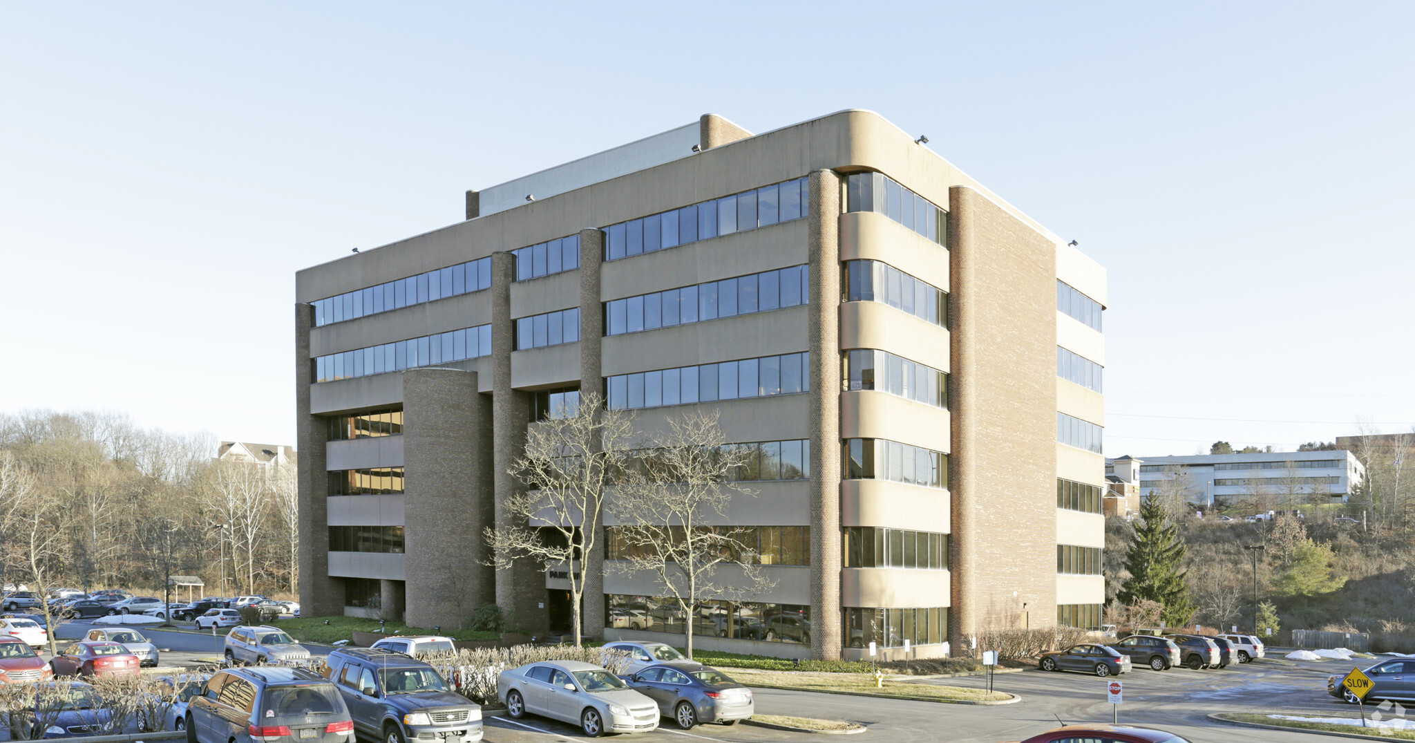 2000 Cliff Mine Rd, Pittsburgh, PA for lease Building Photo- Image 1 of 9