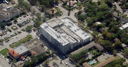 950 NE 124th St, North Miami, FL - aerial  map view