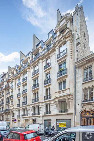 8 Rue Du Colonel Moll, Paris for lease - Primary Photo - Image 1 of 1