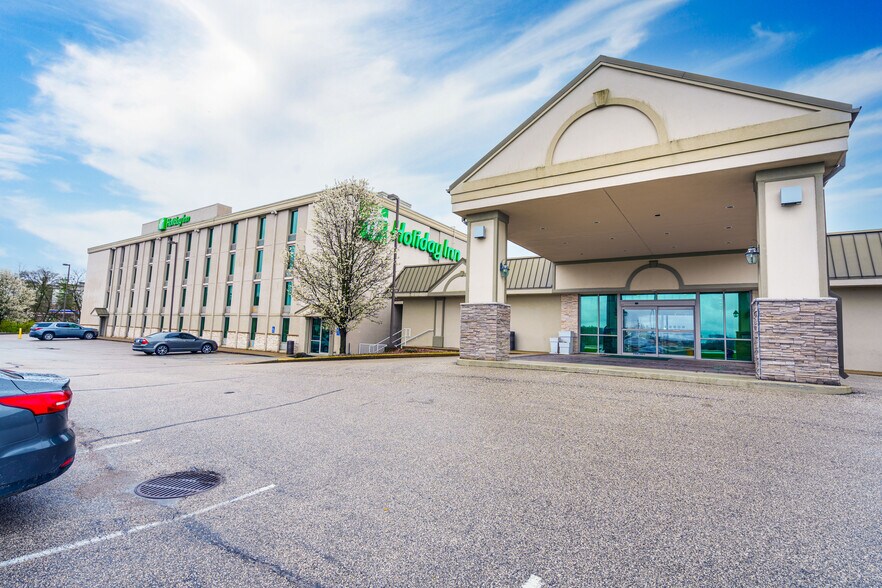 1710 N Kinser Pike, Bloomington, IN for sale - Building Photo - Image 1 of 1