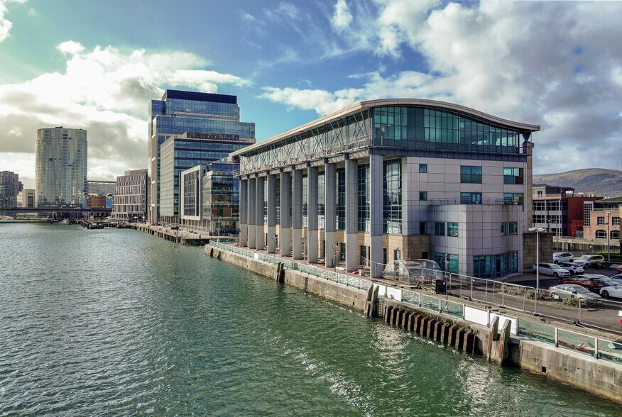 27 Clarendon Rd, Belfast for sale - Building Photo - Image 1 of 1