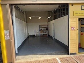 Vanguard Way, Southend On Sea for lease Interior Photo- Image 1 of 2