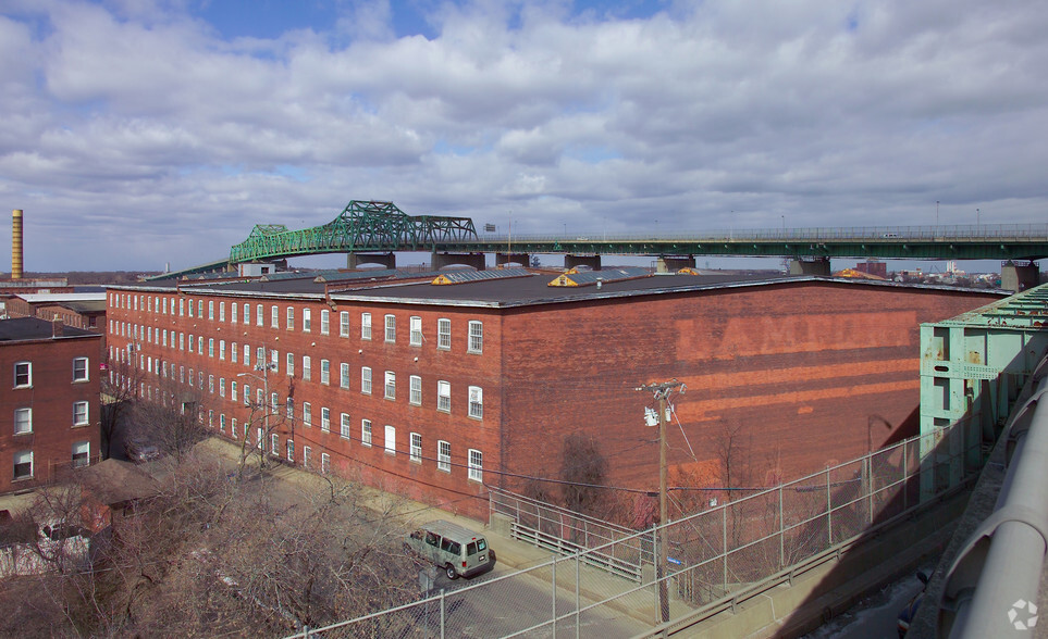 104 Anawan St, Fall River, MA for lease - Building Photo - Image 1 of 75