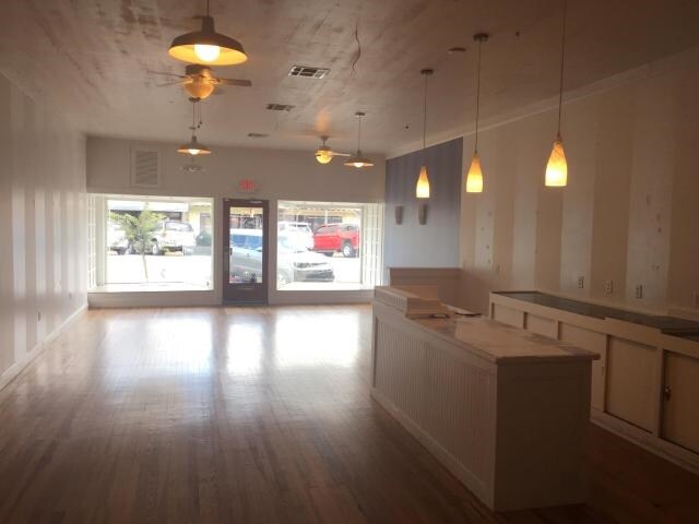 290 N Main St, Crestview, FL for sale Primary Photo- Image 1 of 1