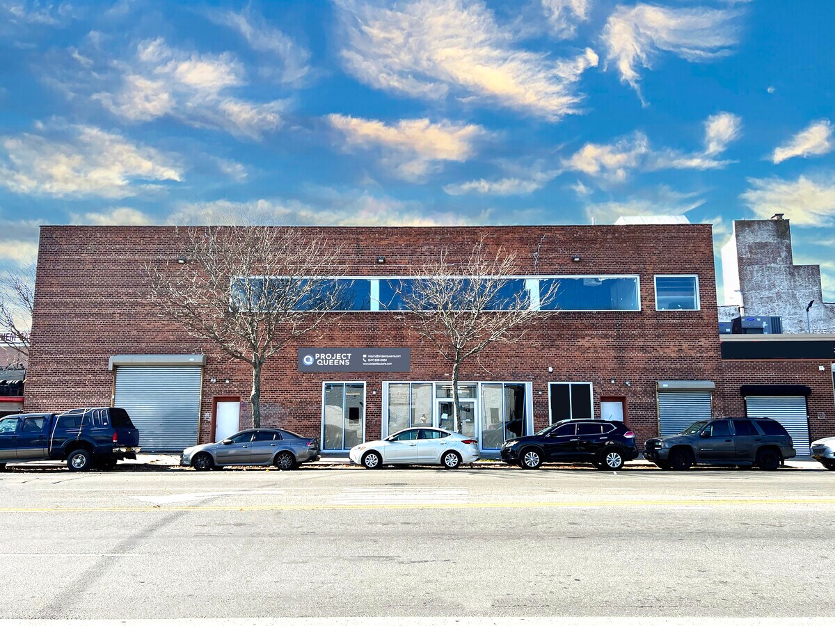 6868 Springfield Blvd