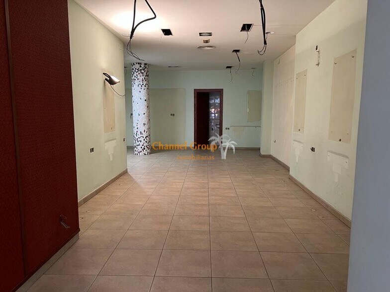 Retail in Elche, Alicante for lease - Building Photo - Image 3 of 14