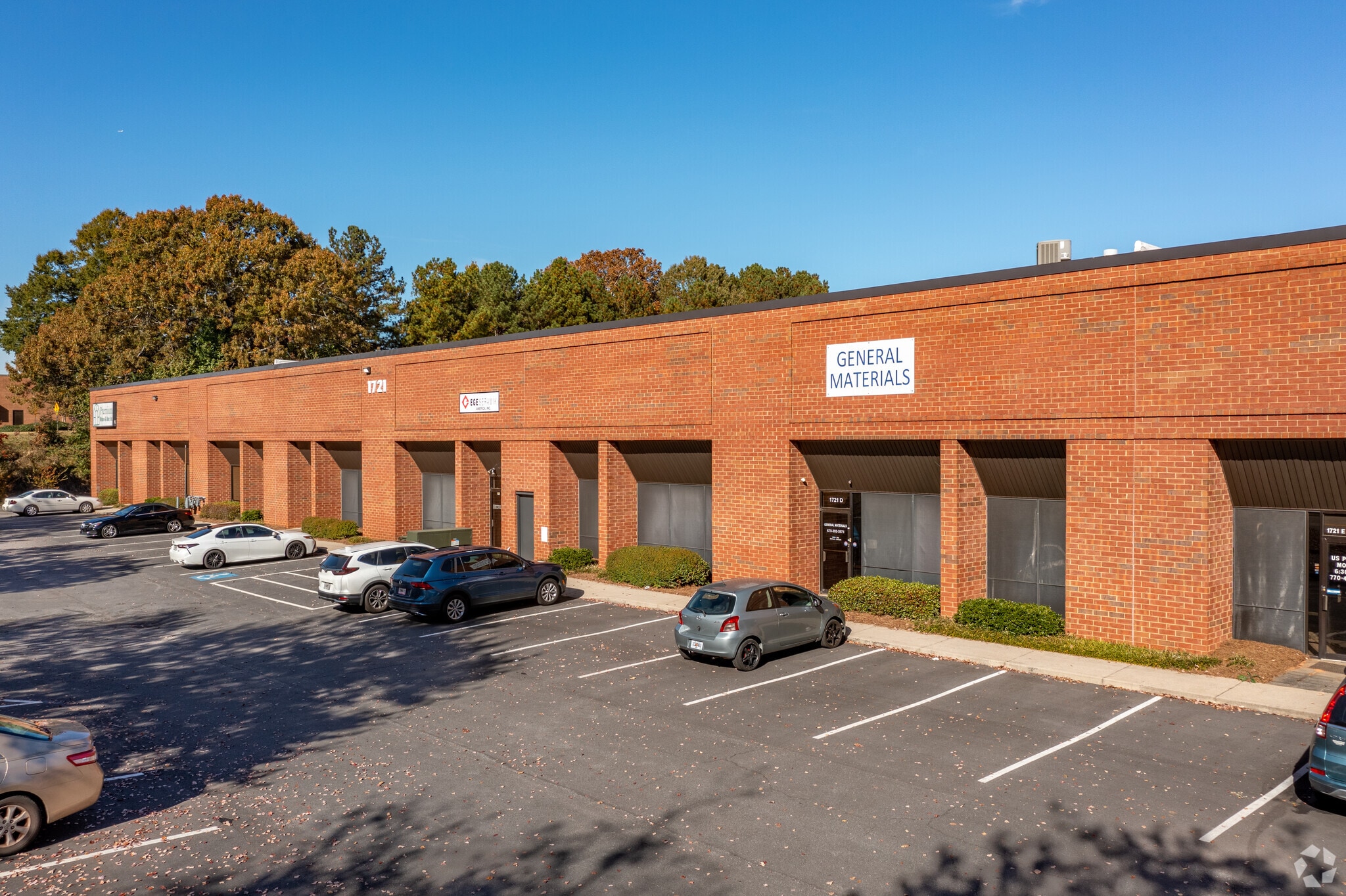 1721 Oakbrook Dr, Norcross, GA for lease Building Photo- Image 1 of 6