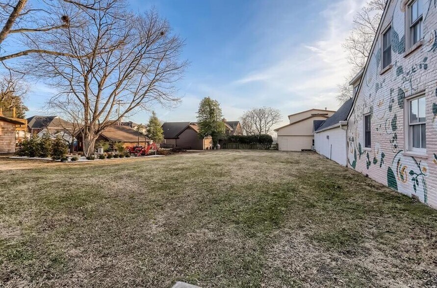 223 W Jennings St, Newburgh, IN 47630