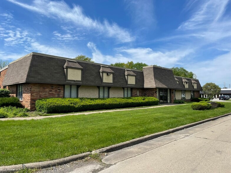 7801 E 88th St, Indianapolis, IN for sale - Building Photo - Image 1 of 6