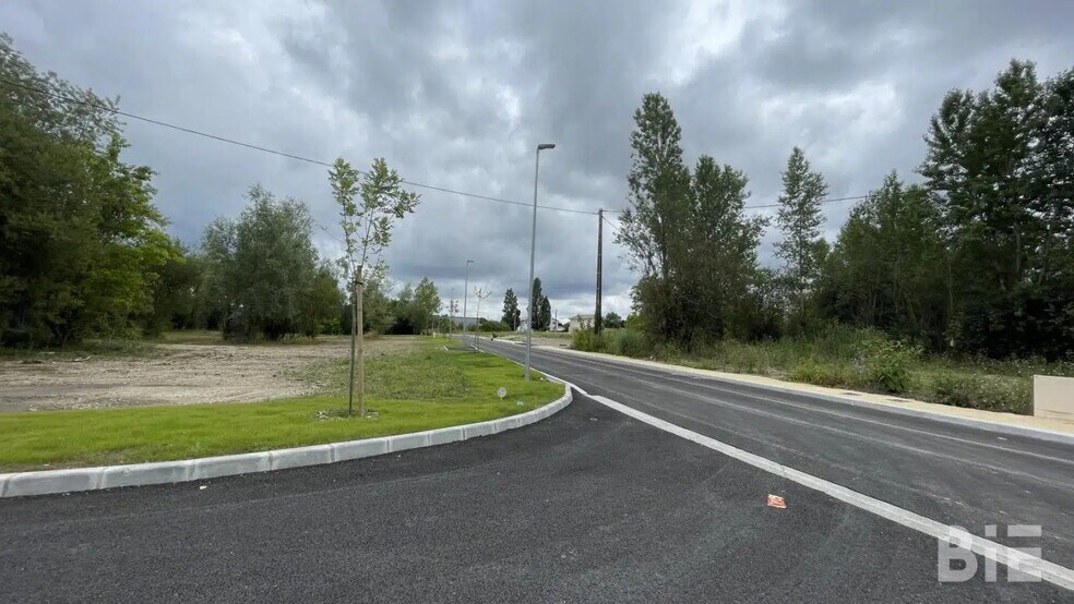 Land in Ambarès-et-Lagrave for sale - Building Photo - Image 3 of 3