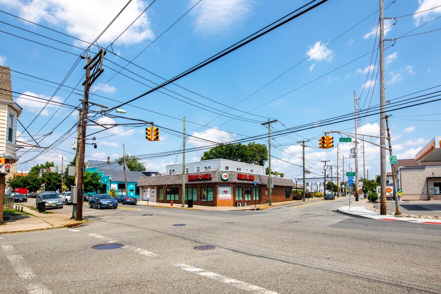 5 Locust Avenue, Wallington, NJ for sale - Building Photo - Image 2 of 11