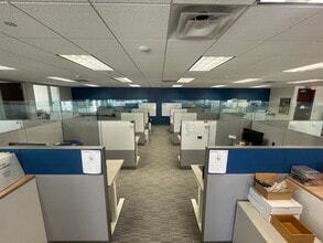 302 Knights Run Ave, Tampa, FL for lease Interior Photo- Image 2 of 14