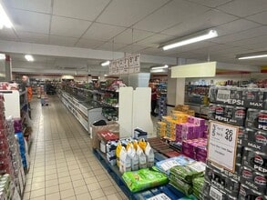 43-45 Micklegate, Selby for lease Interior Photo- Image 1 of 7