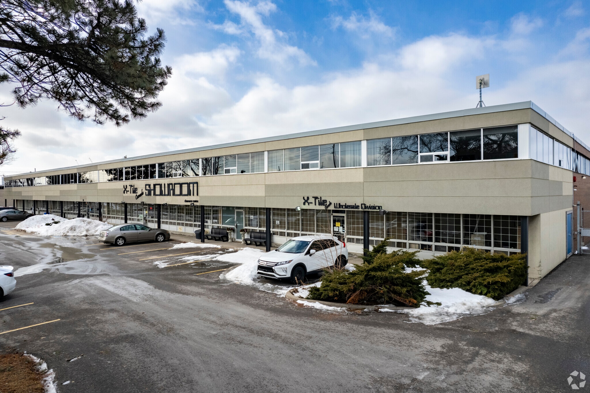 78 Signet Dr, Toronto, ON for lease Primary Photo- Image 1 of 6