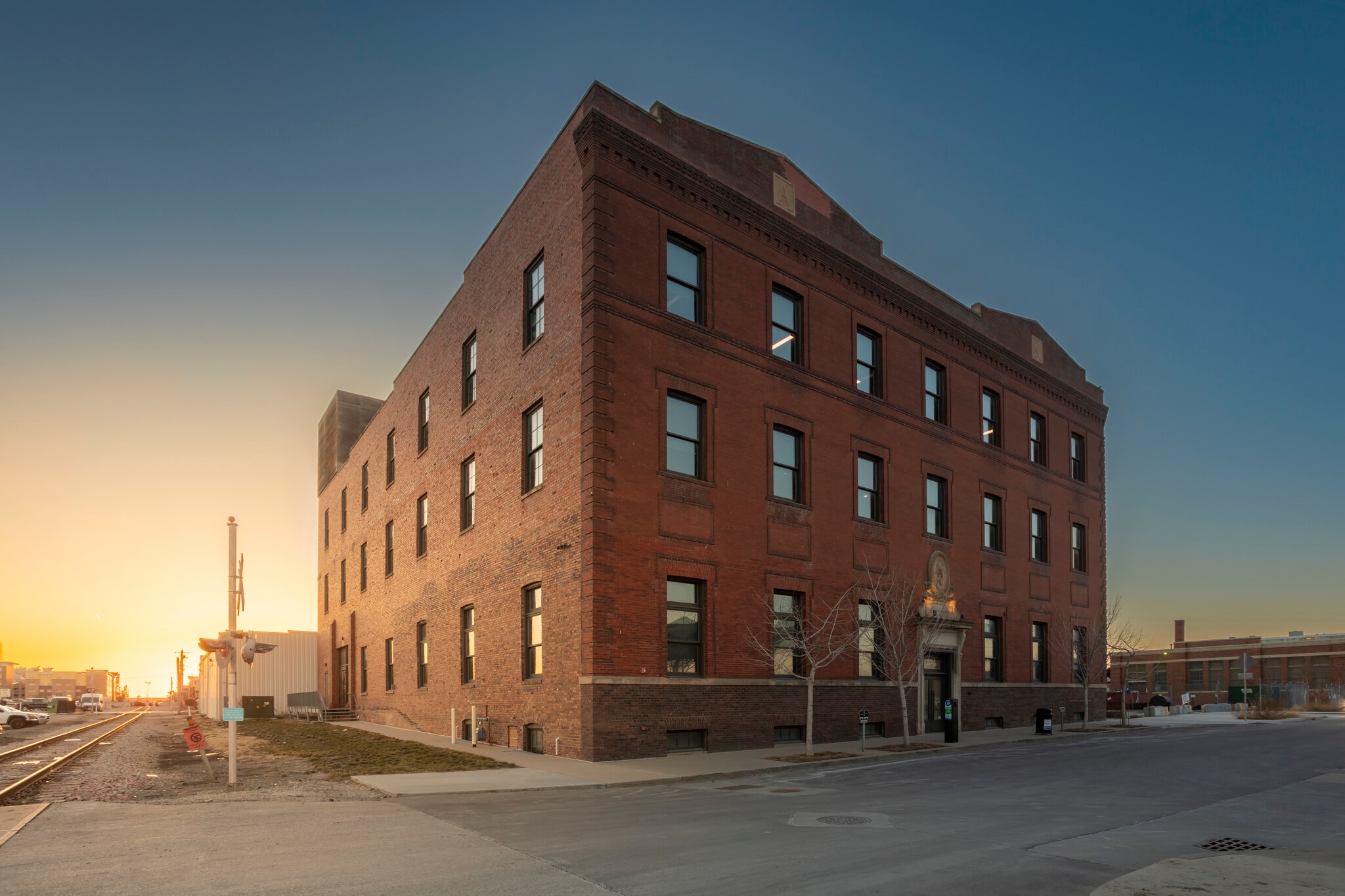 130 E 3rd St, Des Moines, IA for lease Building Photo- Image 1 of 29