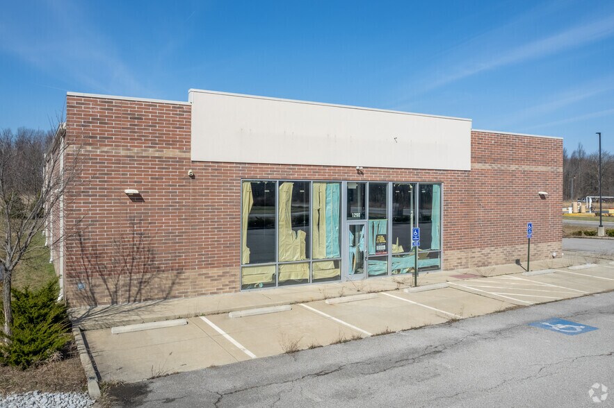 1290 Center Rd, Avon, OH for sale - Primary Photo - Image 1 of 1