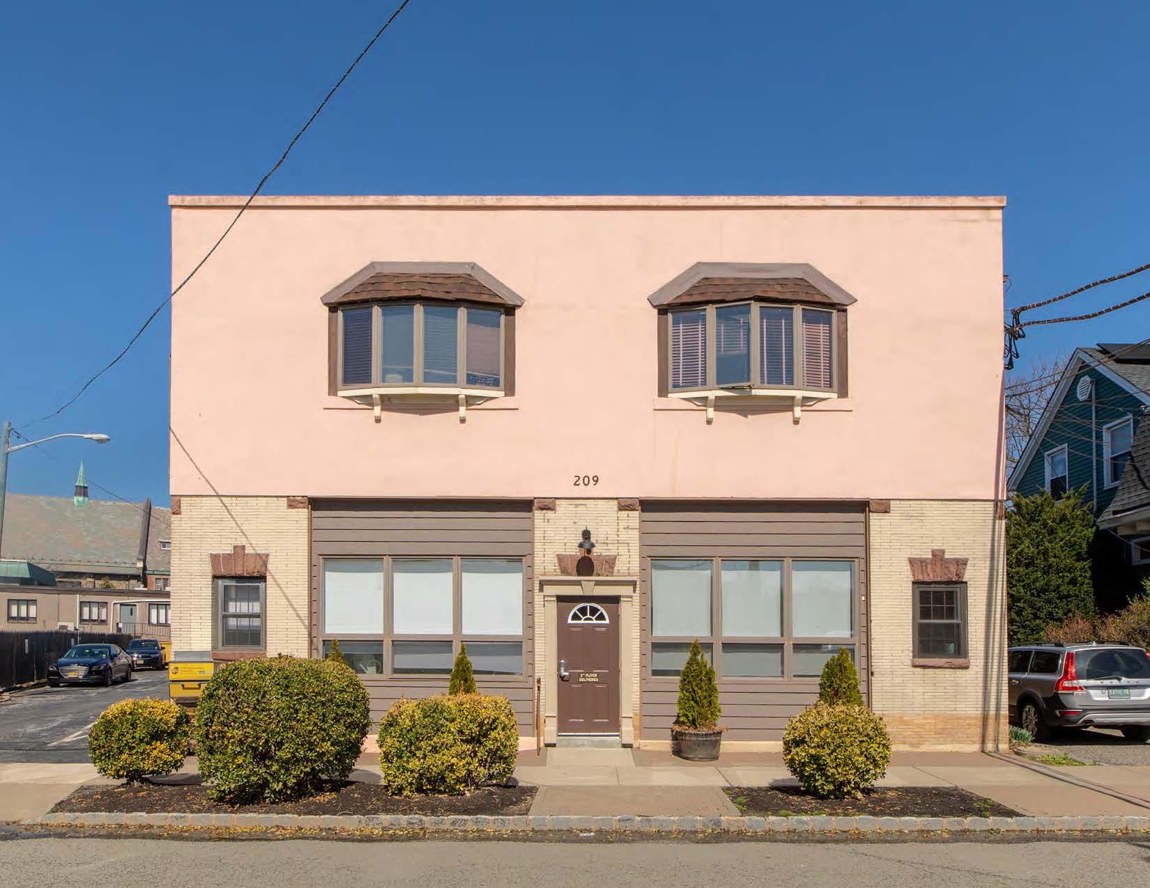 209 Cooper Ave, Upper Montclair, NJ for lease Building Photo- Image 1 of 16