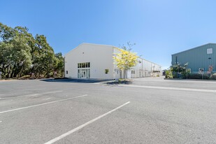 140 Grove Ct, Healdsburg CA - Warehouse