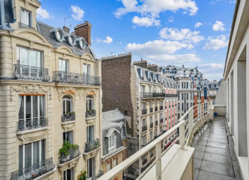11 Rue Galvani, Paris for lease - Building Photo - Image 2 of 20